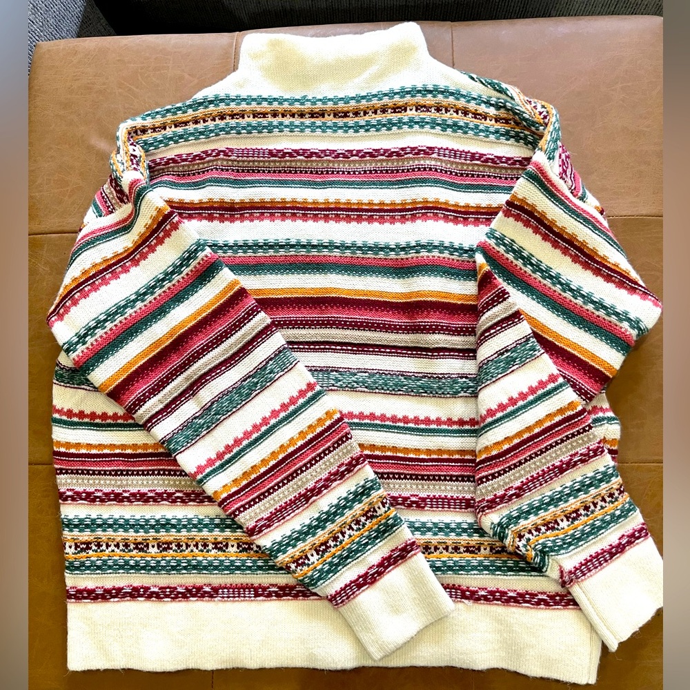 Large Pink Clover multicolored knit mock turtleneck